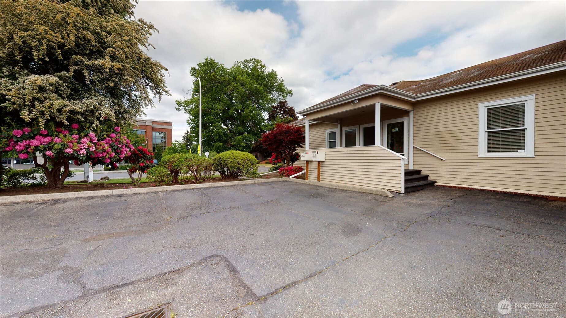 840 E Main st #101
