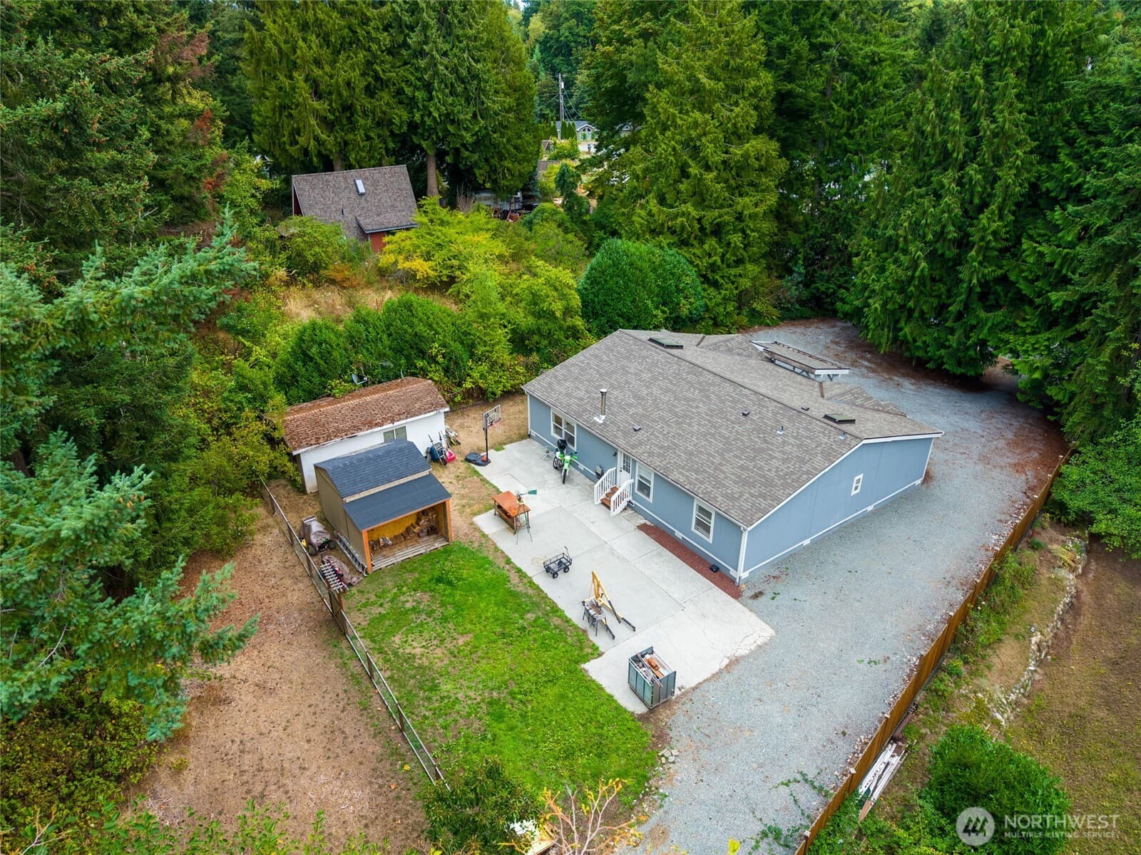 665 Awa Lane
