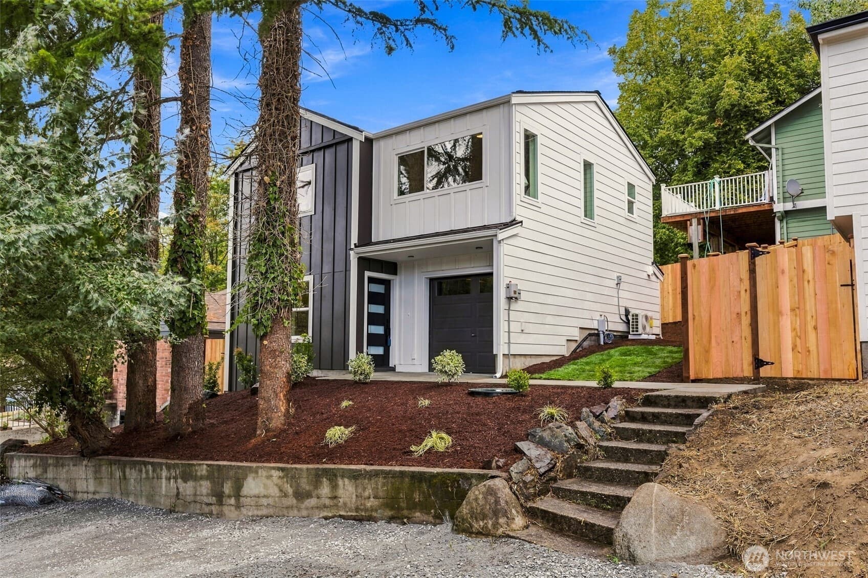 10514 Ninth Avenue NE, Seattle, WA 98125, photo 1 of 1