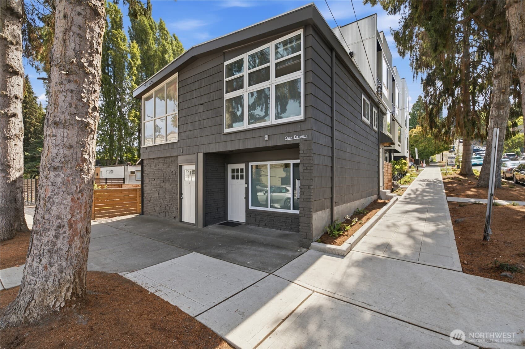 1 Dravus Street, Seattle, WA 98109, photo 1 of 1