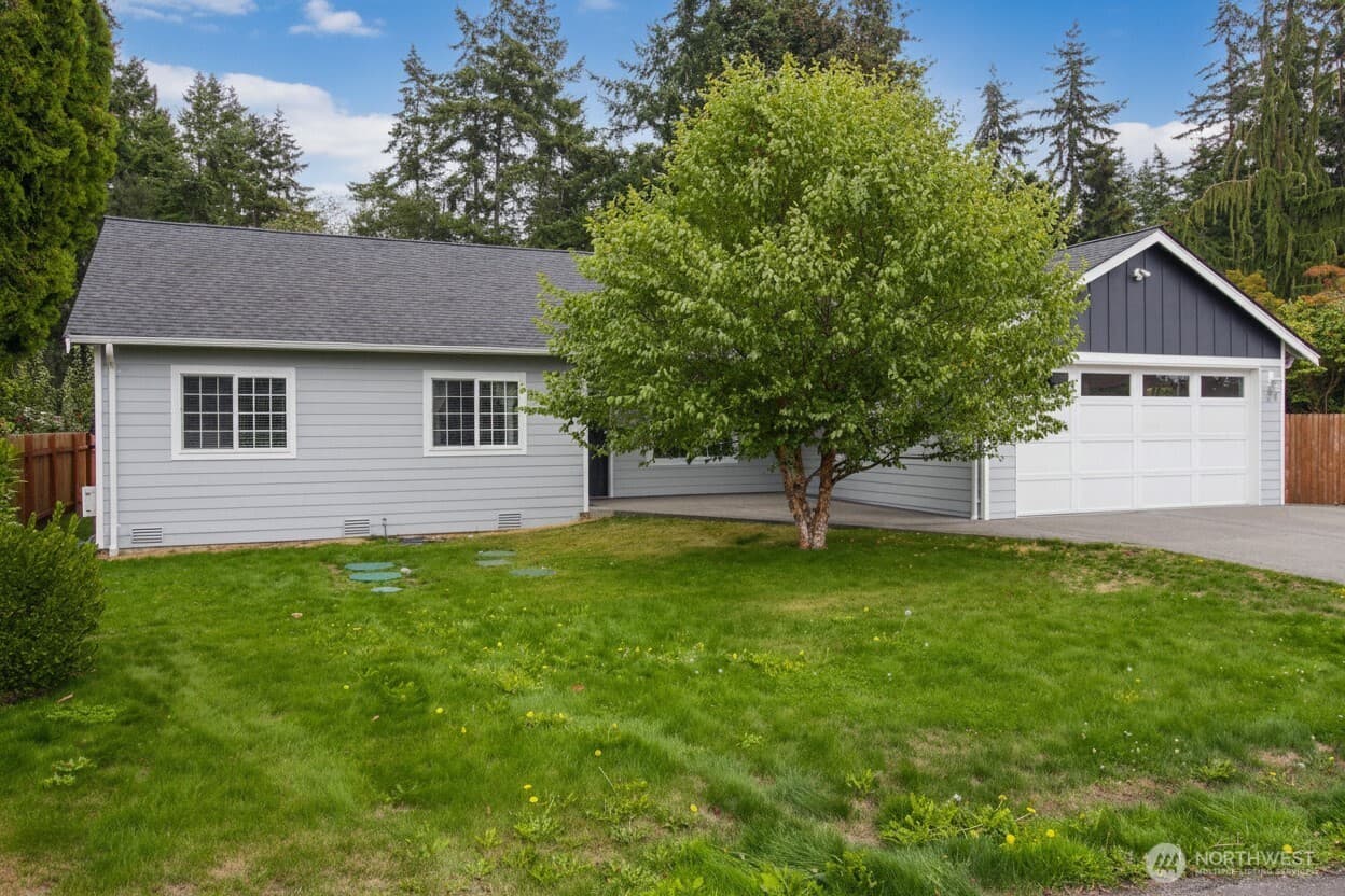 379 Piper Way, Camano Island, WA 98282-8775, photo 1 of 1