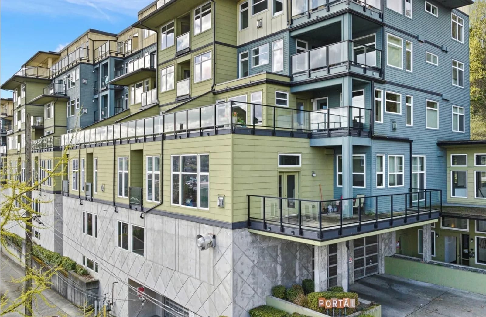 Portal Over Lake Union