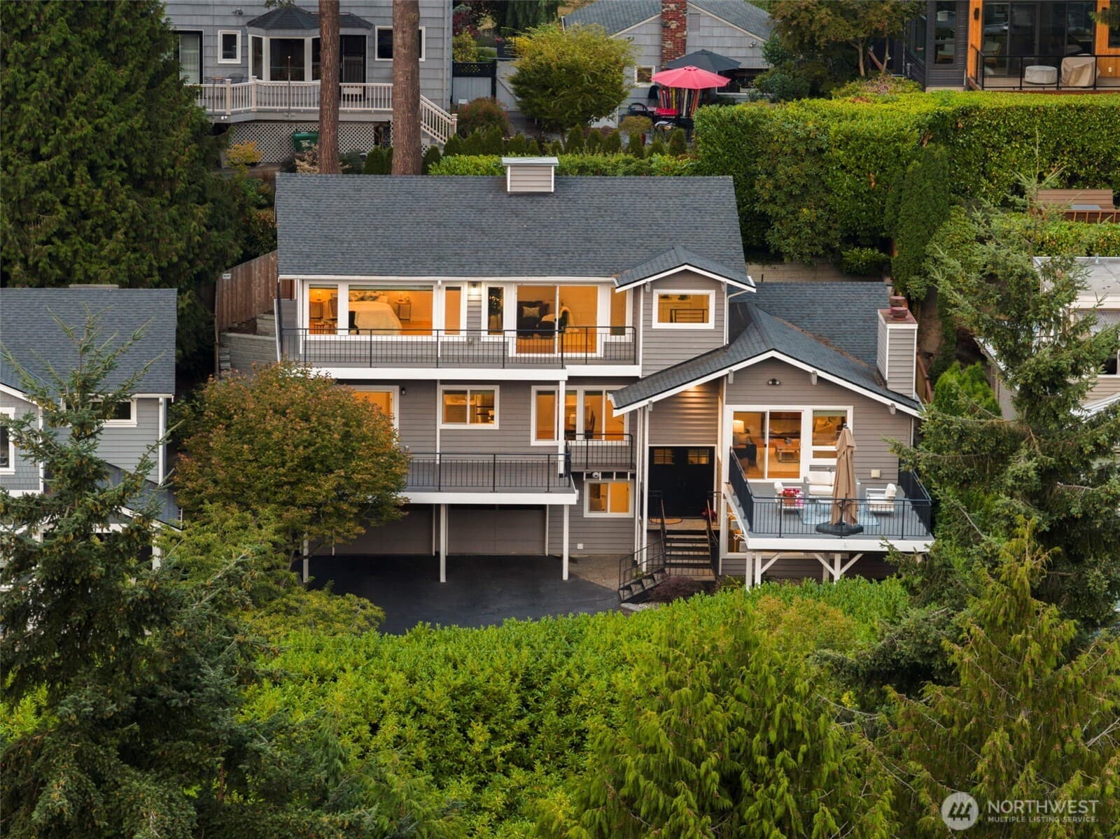 9226 25th Avenue NW