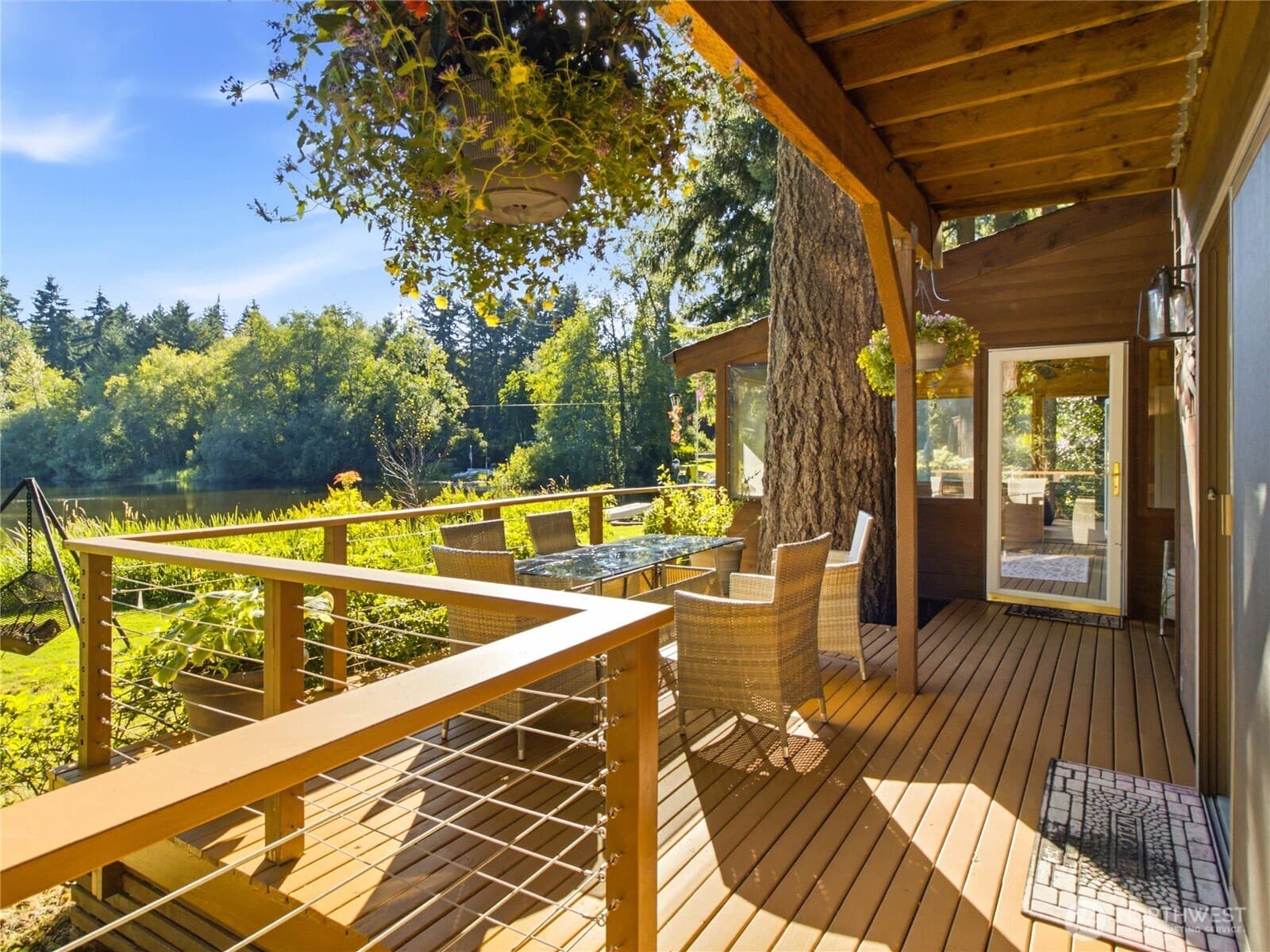 8024 Tanwax Drive SE