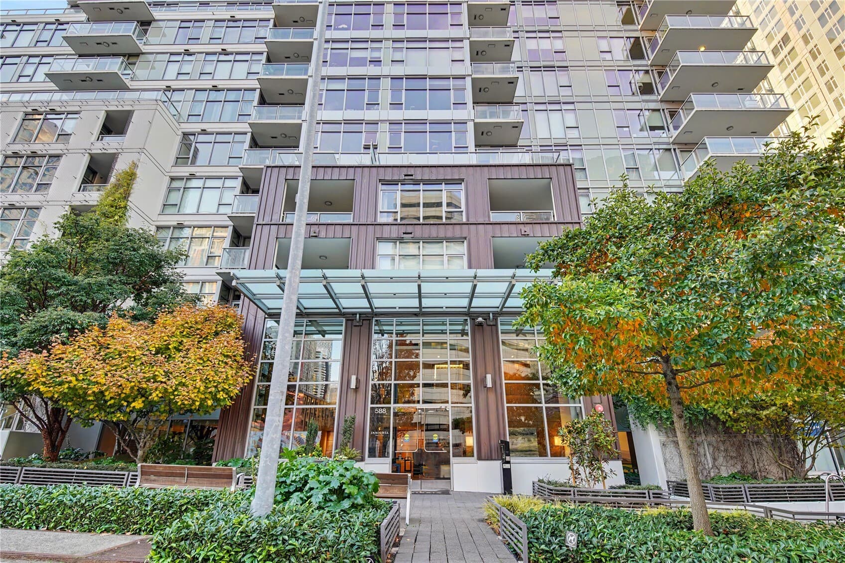 588 Bell Street #1707S