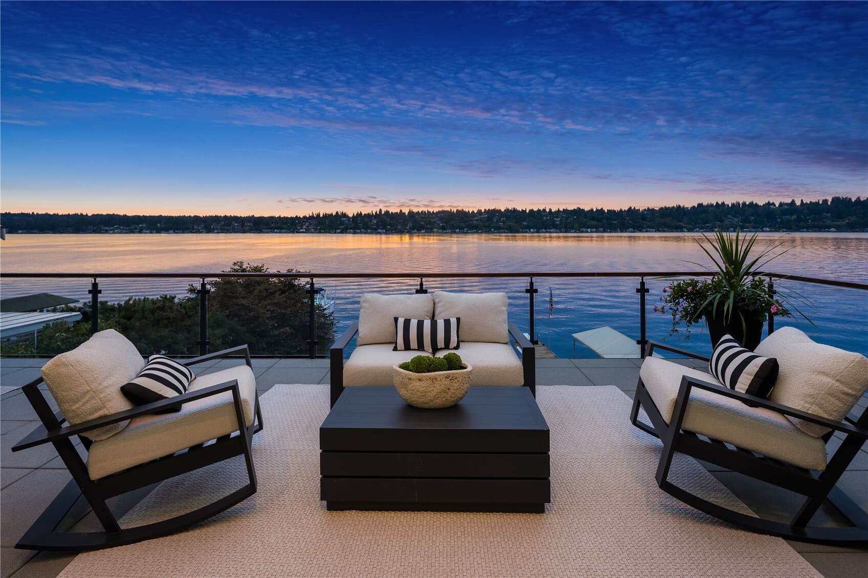 13031 Holmes Point Drive NE