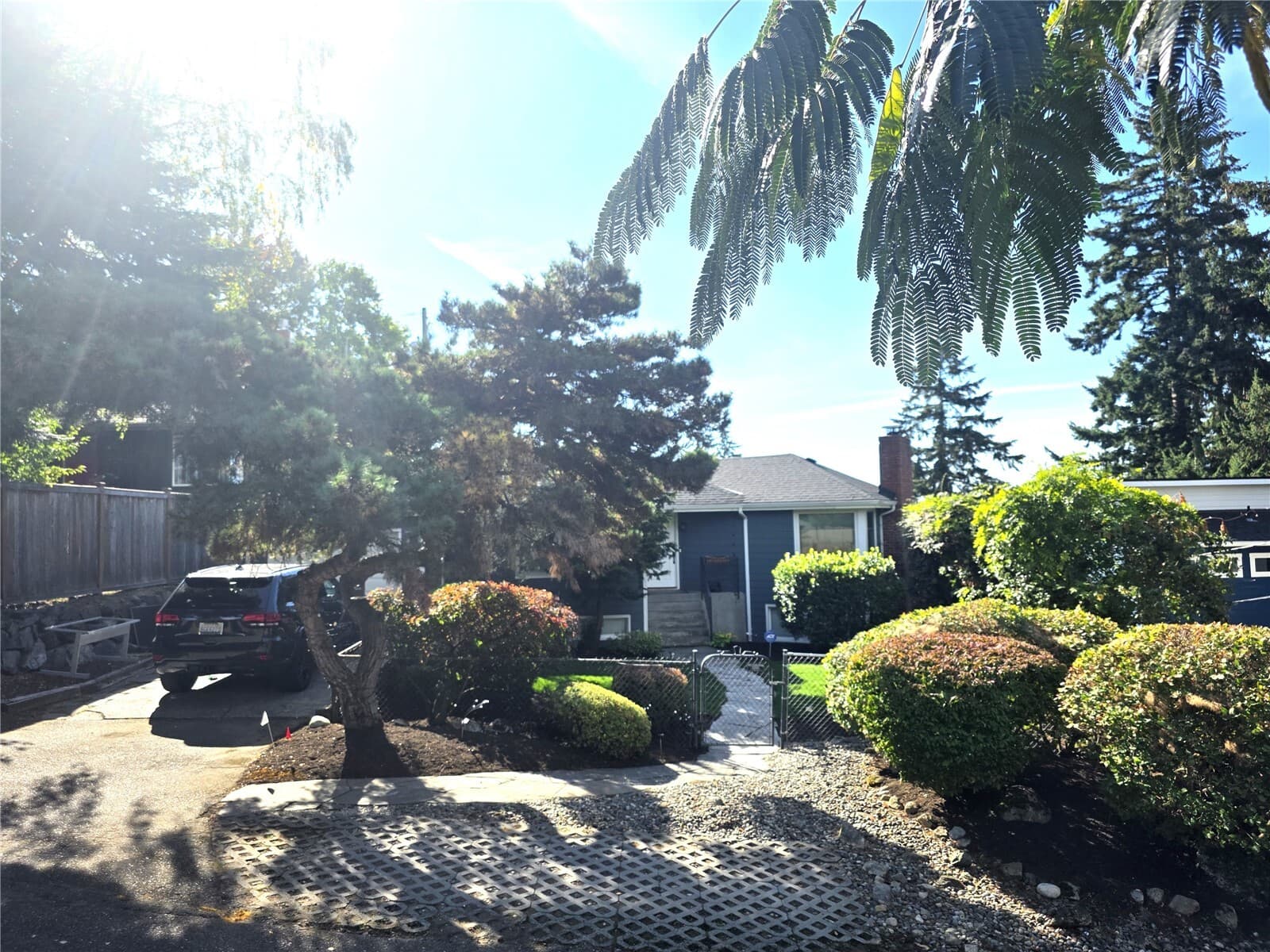 2569 NE 85th Street
