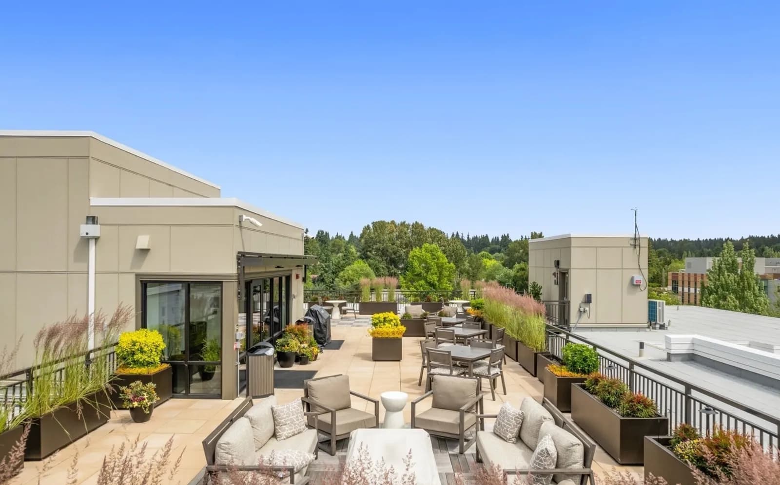 Lakeview Lanai